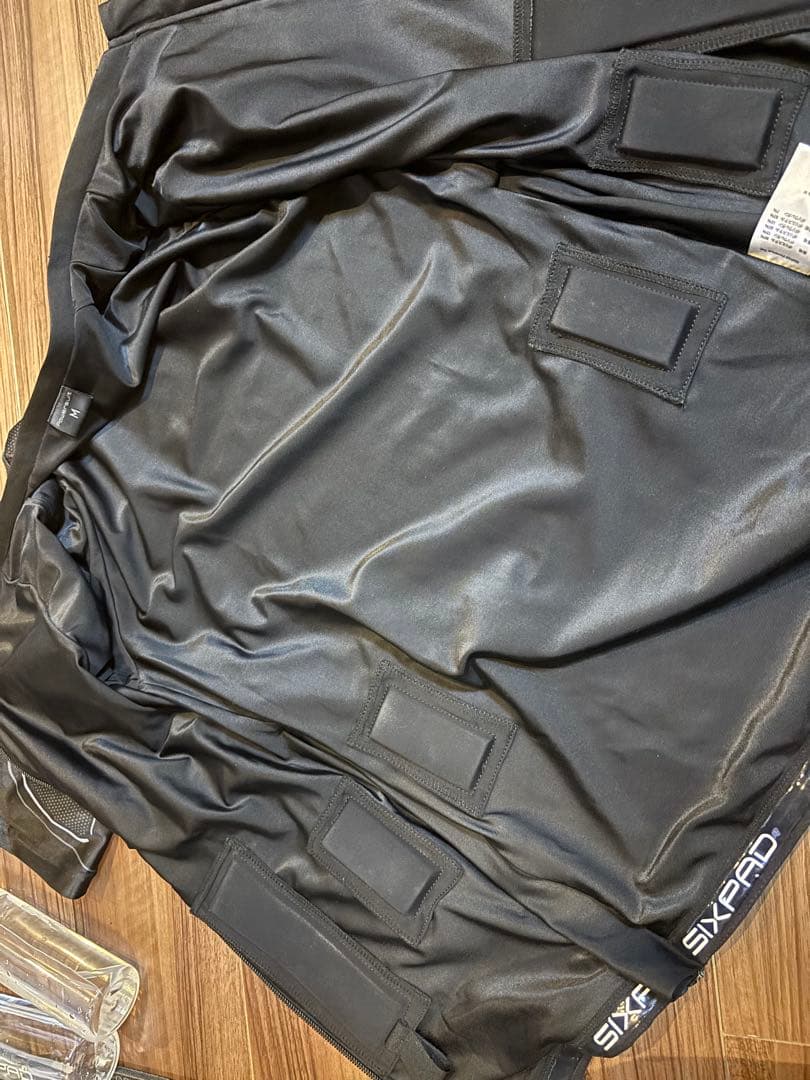 SIXPAD パワースーツ 上下セット メンズ Mサイズ