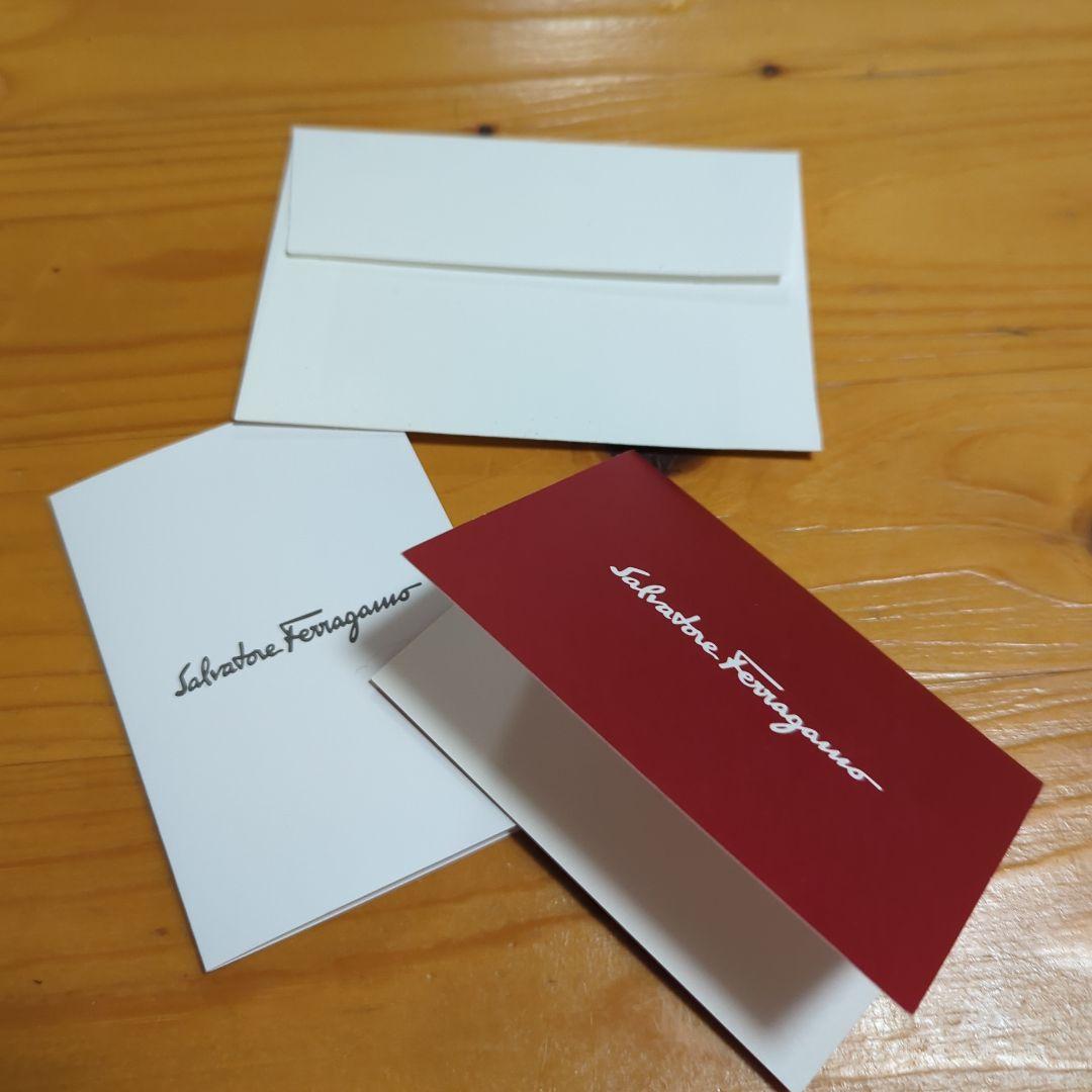 新品未使用　FERRAGAMO 　ワンダレディス　エナメル長財布　黒✕茶