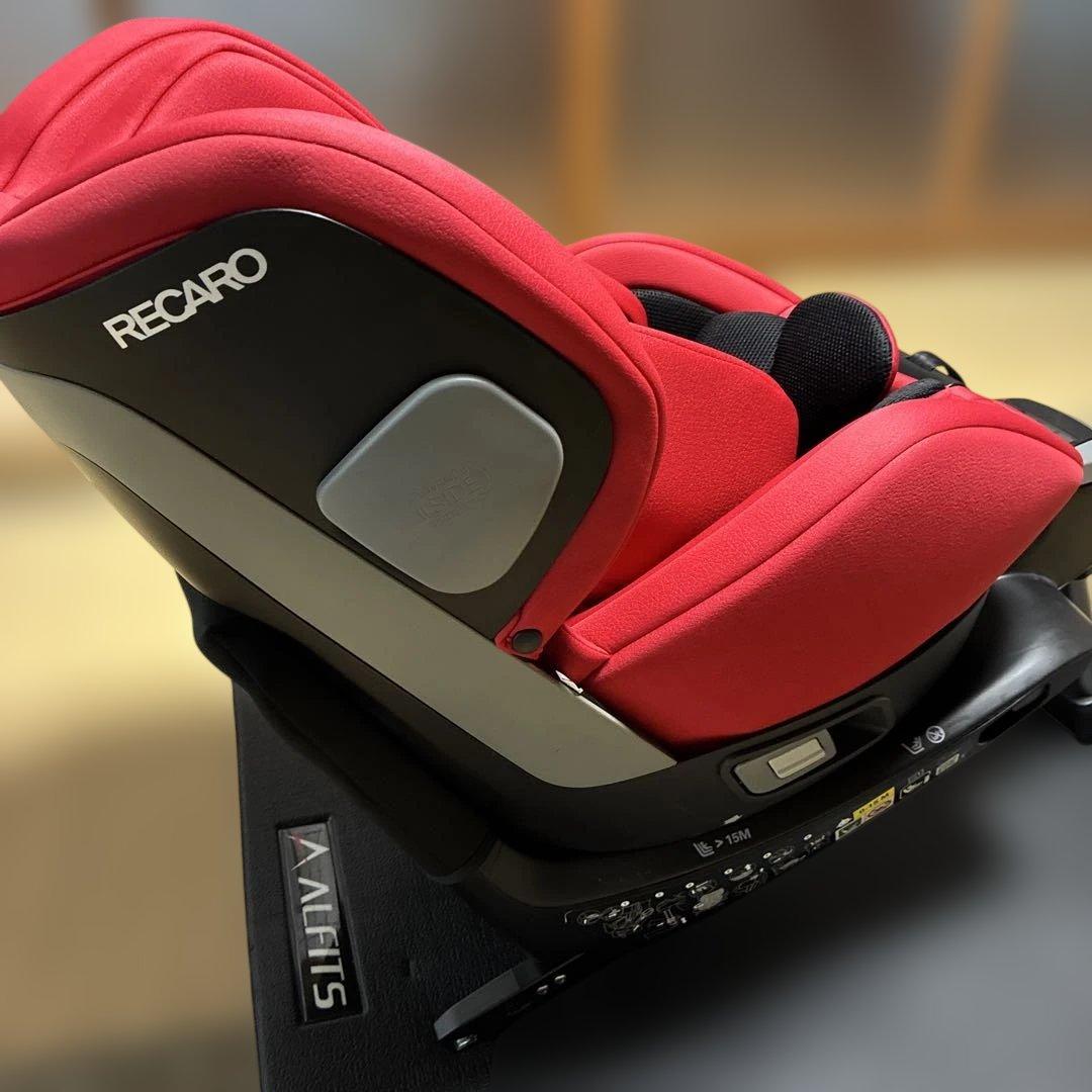yuu プロフ必読 RECARO チャイルドシート 赤 ISOFIX