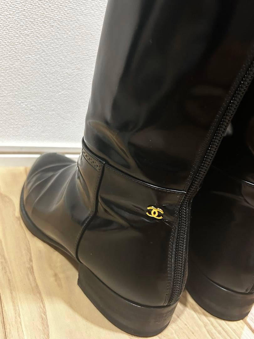 バ*ビ様 今月末日取り消し予定　CHANEL シャネル　ロングブーツ　レザー