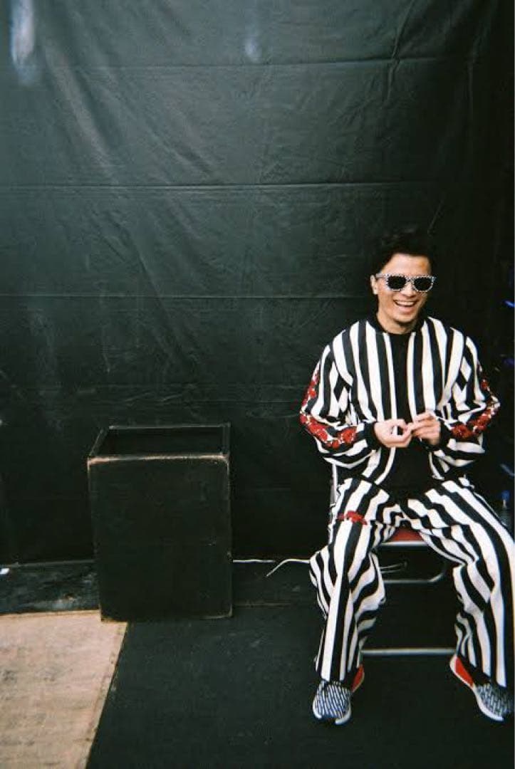 ストライプ柄 花柄刺繍 ボンバージャケット KREVA