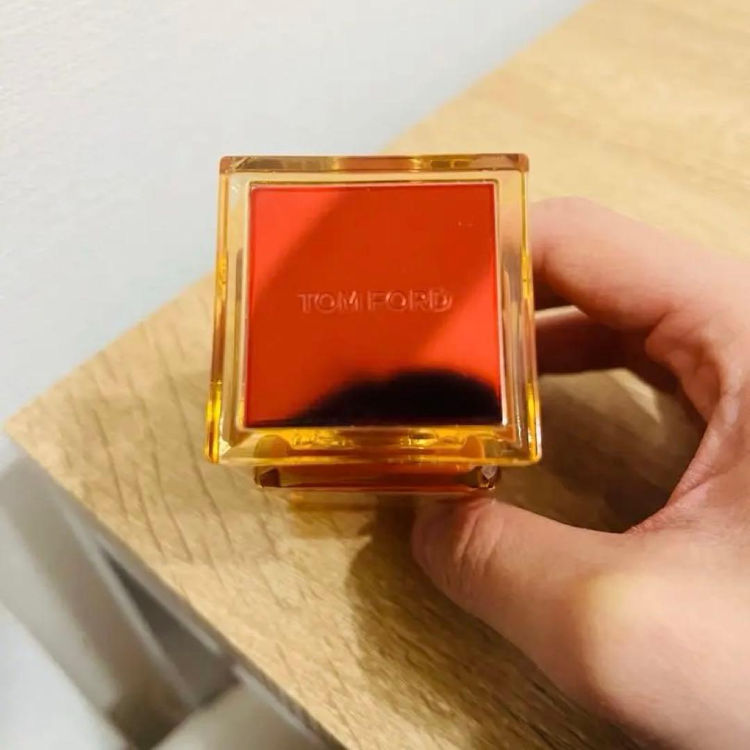 トムフォード ビターピーチ オードパルファム