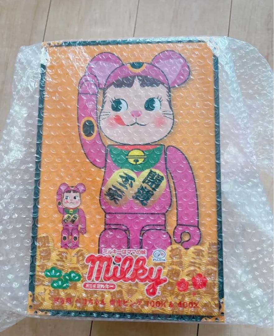 レア BE@RBRICK ベアブリック 不二家 ペコちゃん 蛍光 ピンク 招き猫