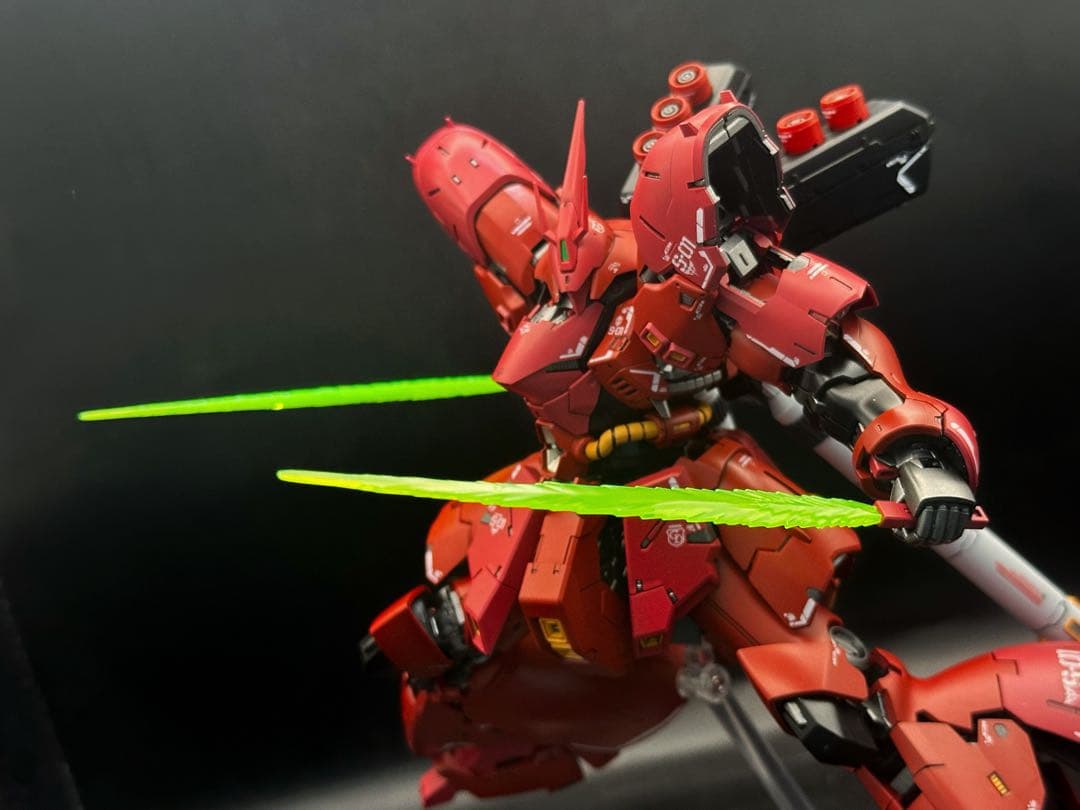 ガンプラ RG 全塗装完成品 サザビー 小改造