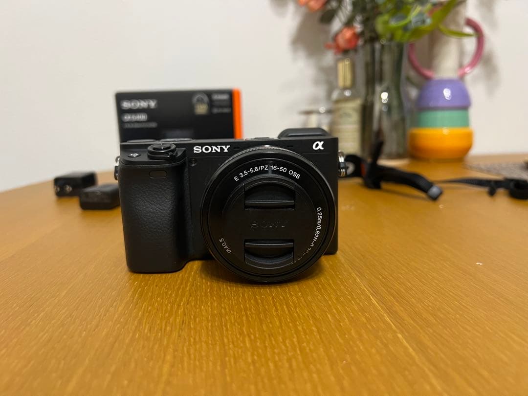 Sony α6400 ミラーレスカメラ 16-50mmキットレンズ付き