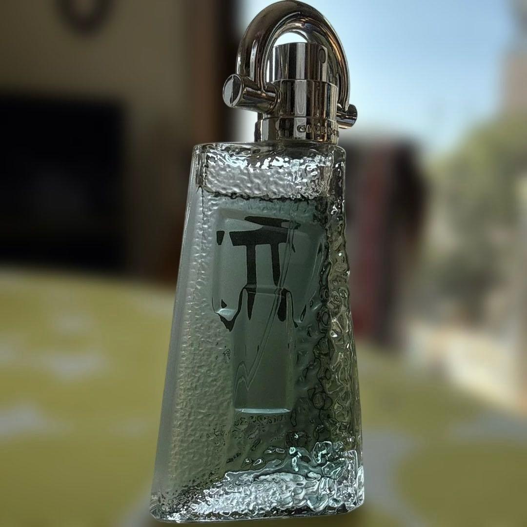 ジバンシー　πエアーオーデトワレ　50ml