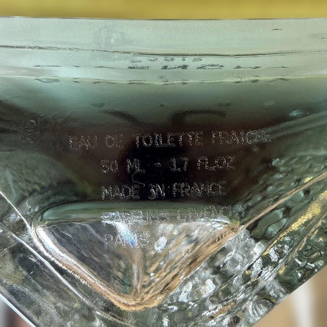 ジバンシー　πエアーオーデトワレ　50ml