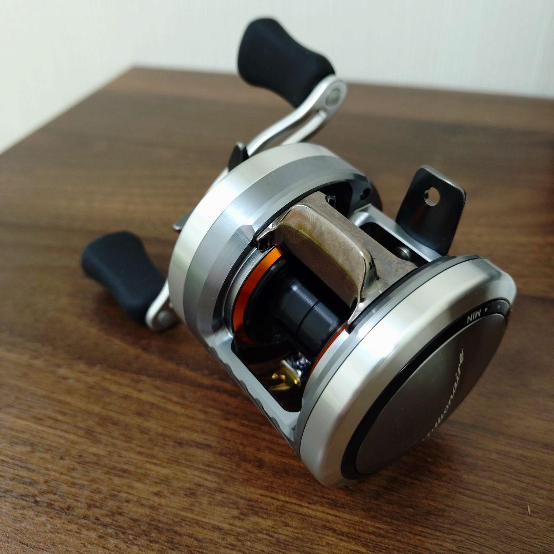 T*)様 ダイワ 19ミリオネア CT SV 70H リール 釣り 未使用品