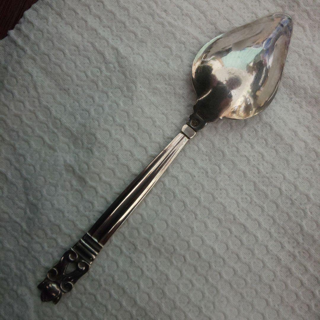 パピコ　ジョージ ジェンセン シルバースプーン