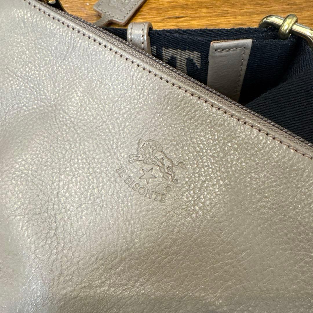 IL BISONTE レザー クロスボディバッグ