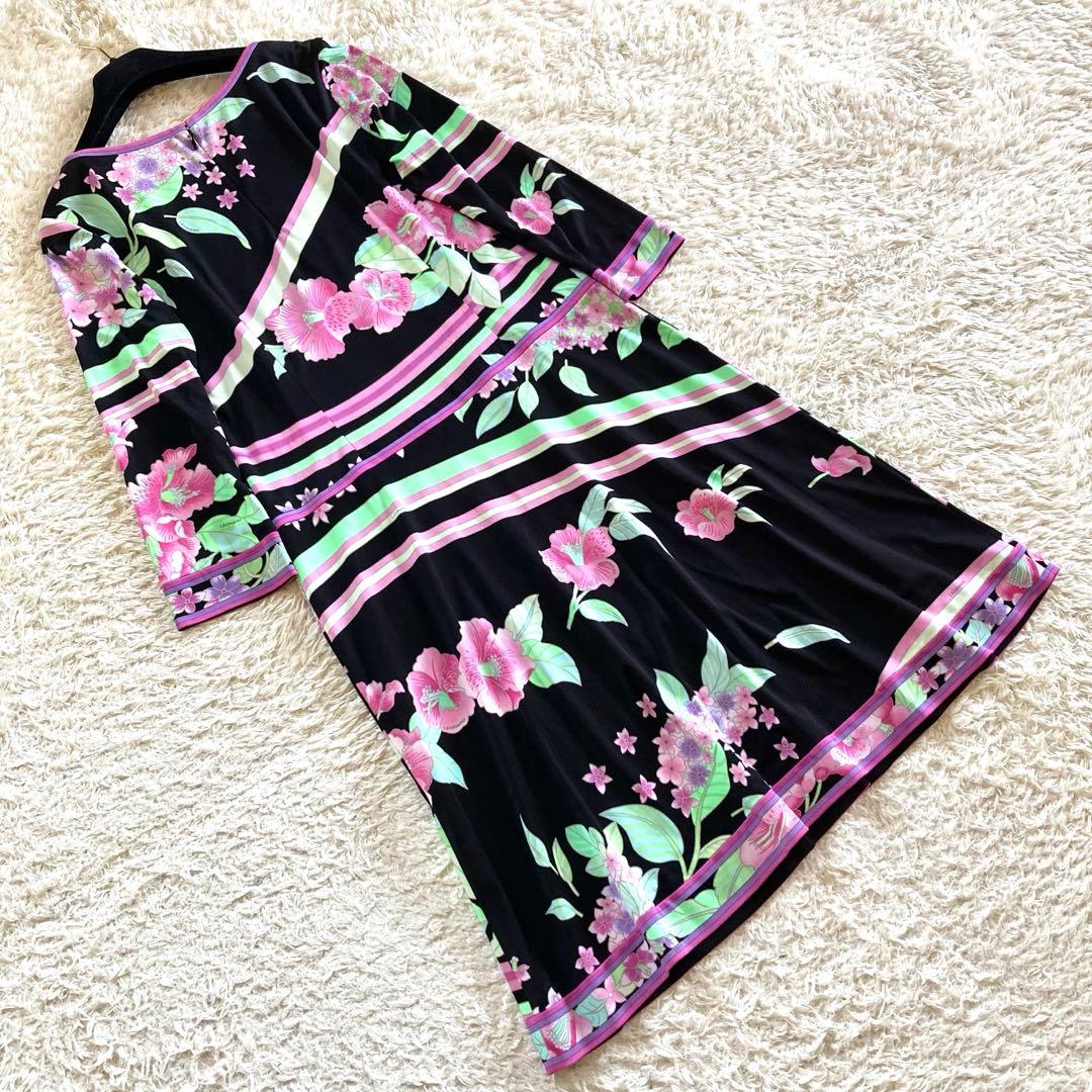 【極美品/近年】レオナール カンカン ボタニカル 花柄トリム フレアワンピース