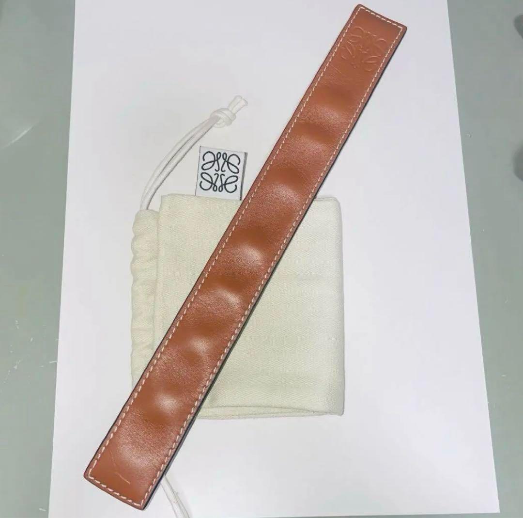 LOEWE レザーバングル