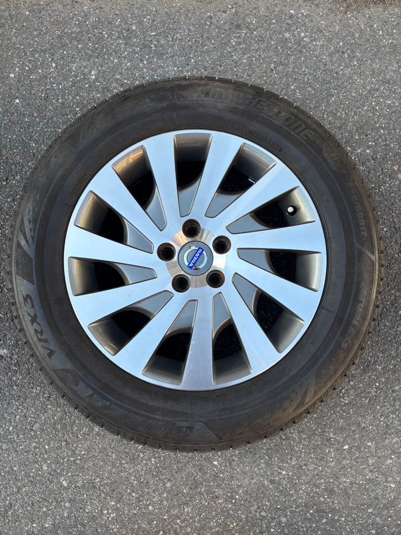 ボルボ ブリザック VRX 3 225/60R17 スタッドレスタイヤ