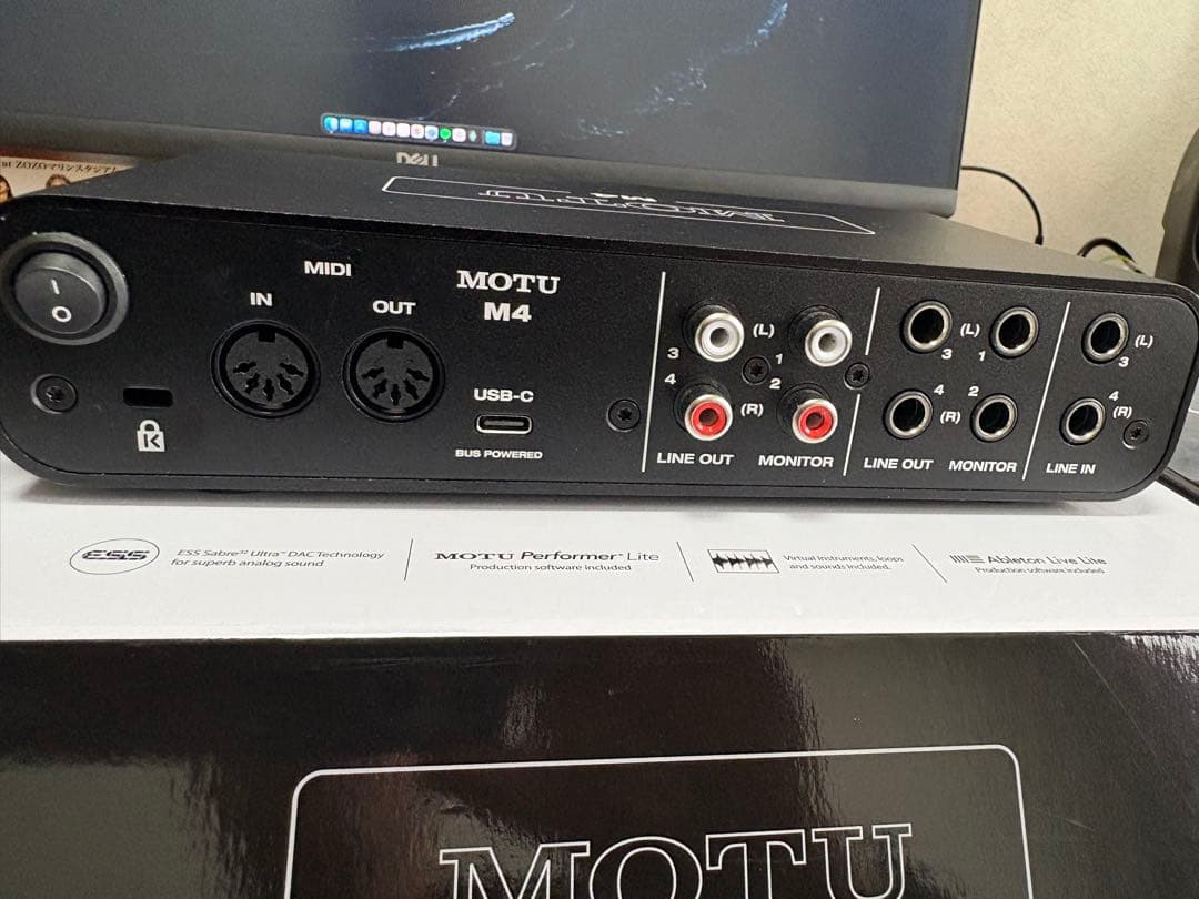 MOTU M4 4-in-4-out USBオーディオインターフェイス