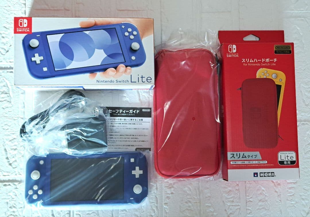 【新品未使用】ケース付き☆Nintendo Switch Lite ブルー 本体