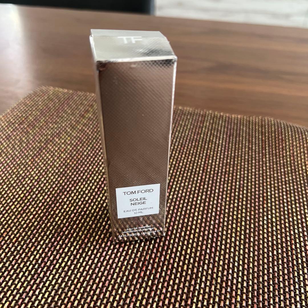 トムフォード　ソレイユネージュオードパルファムスプレイ　10ml