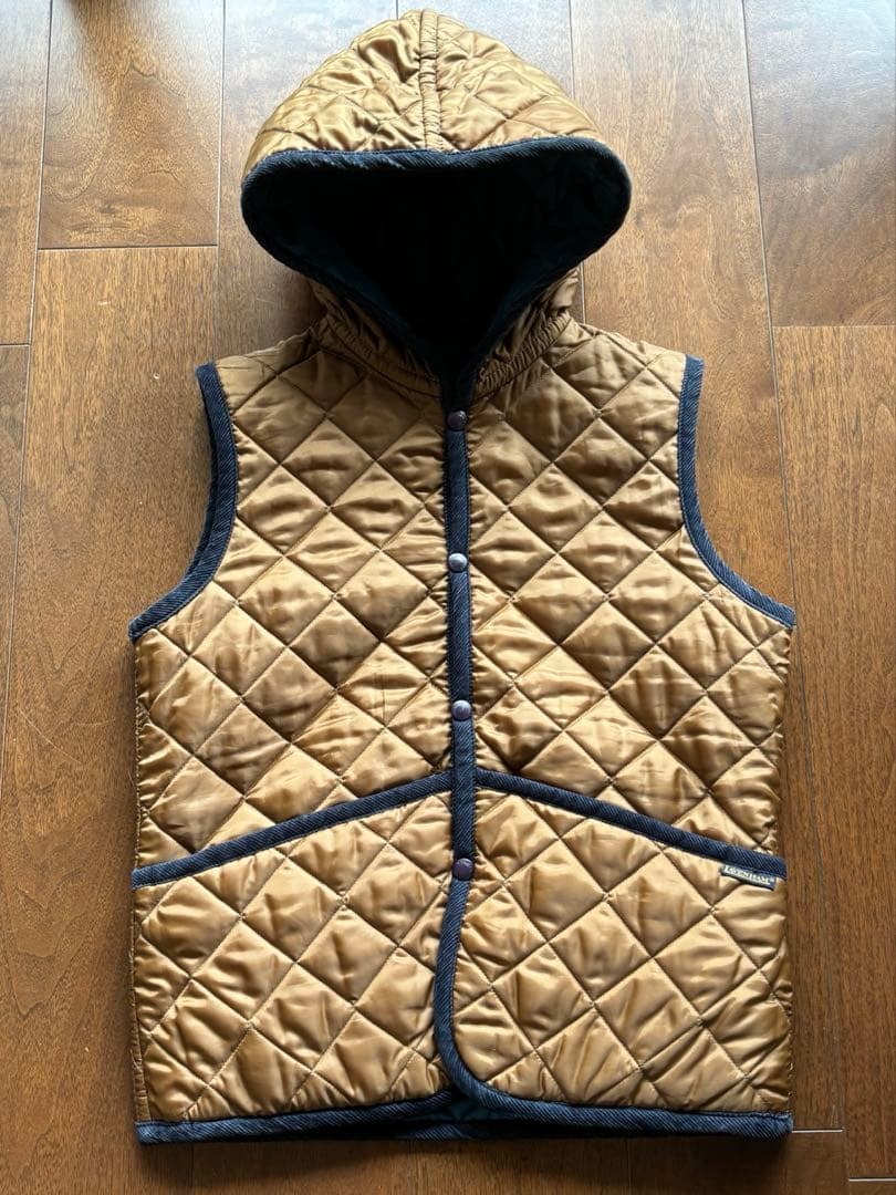 美品 国内正規品 LAVENHAM ラベンハム フーデット リバーシブル ベスト