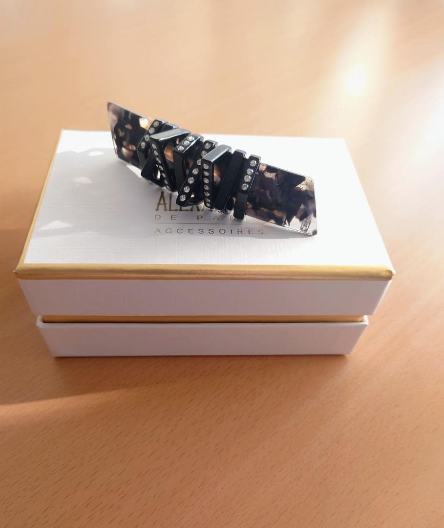 【新品】アレクサンドルドゥパリ スワロフスキーバレッタ