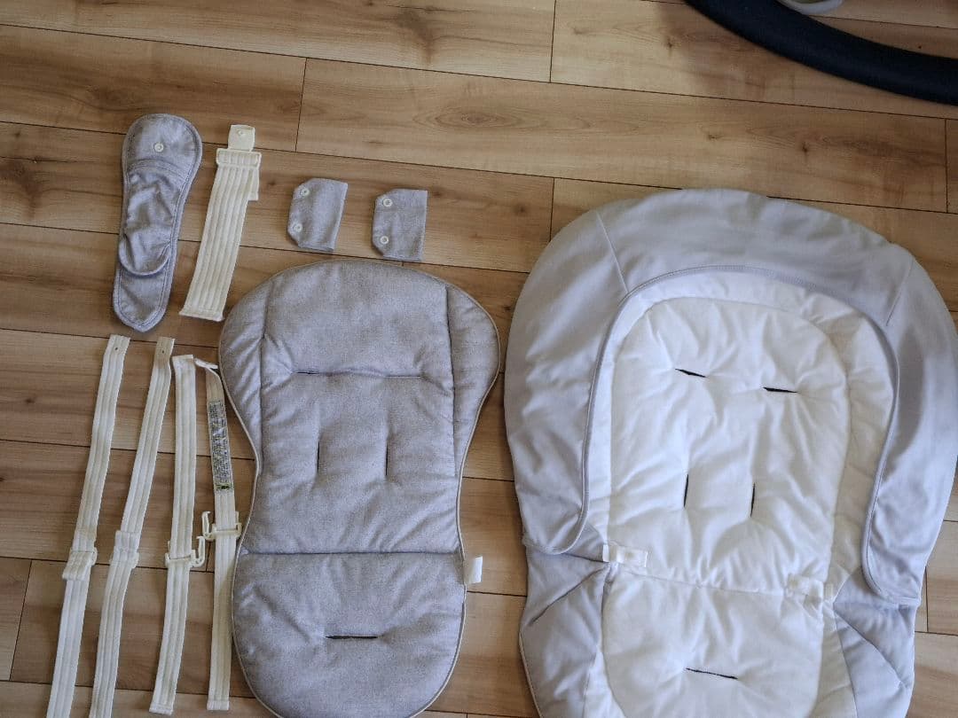 【送料込】Aprica ユラリズムスマートプレミアム　説明書付ハイローチェア