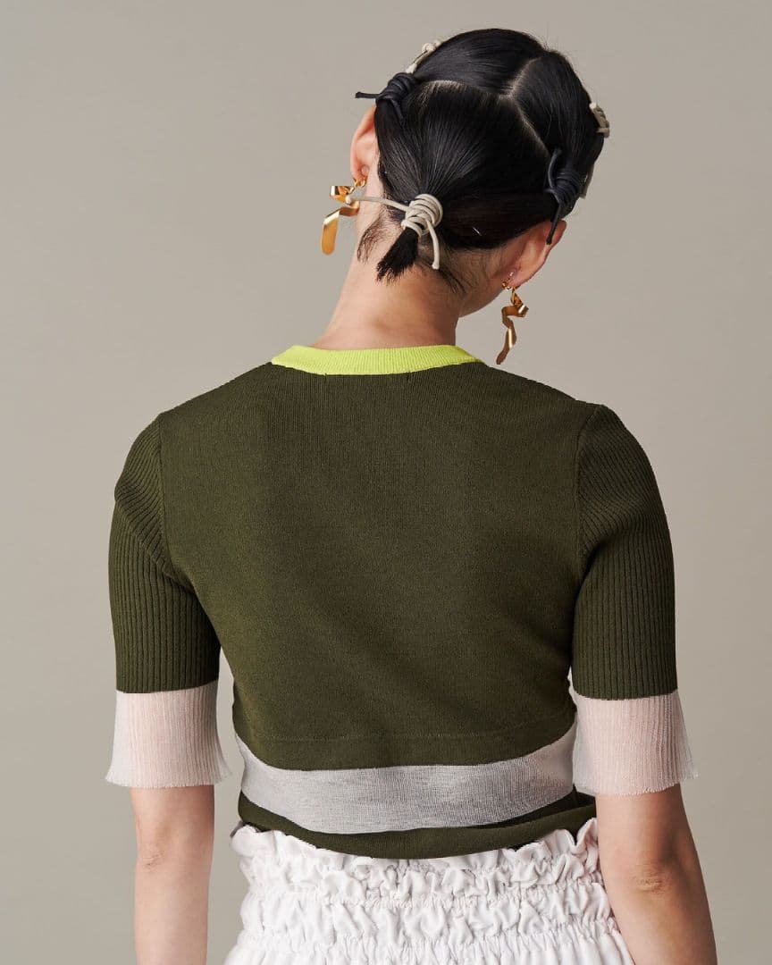 UN3D.❤️COLOR BLOCK SHEER TOP