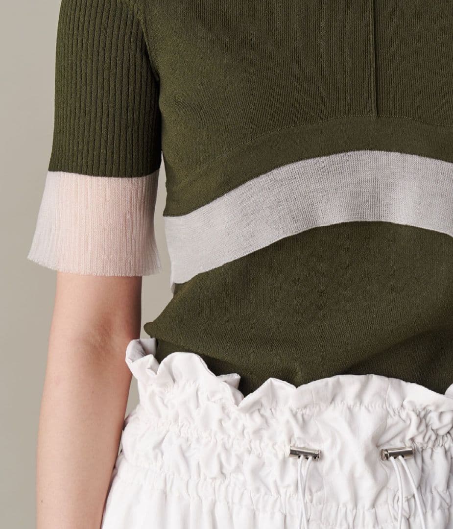 UN3D.❤️COLOR BLOCK SHEER TOP