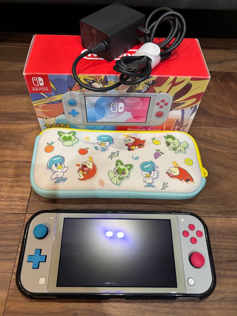 Nintendo Switch Lite ピカチュウデザイン