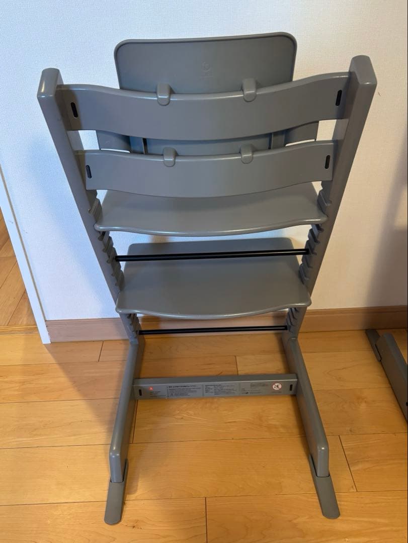 ストッケ　トリップトラップ　ストームグレー（ライトグレー）