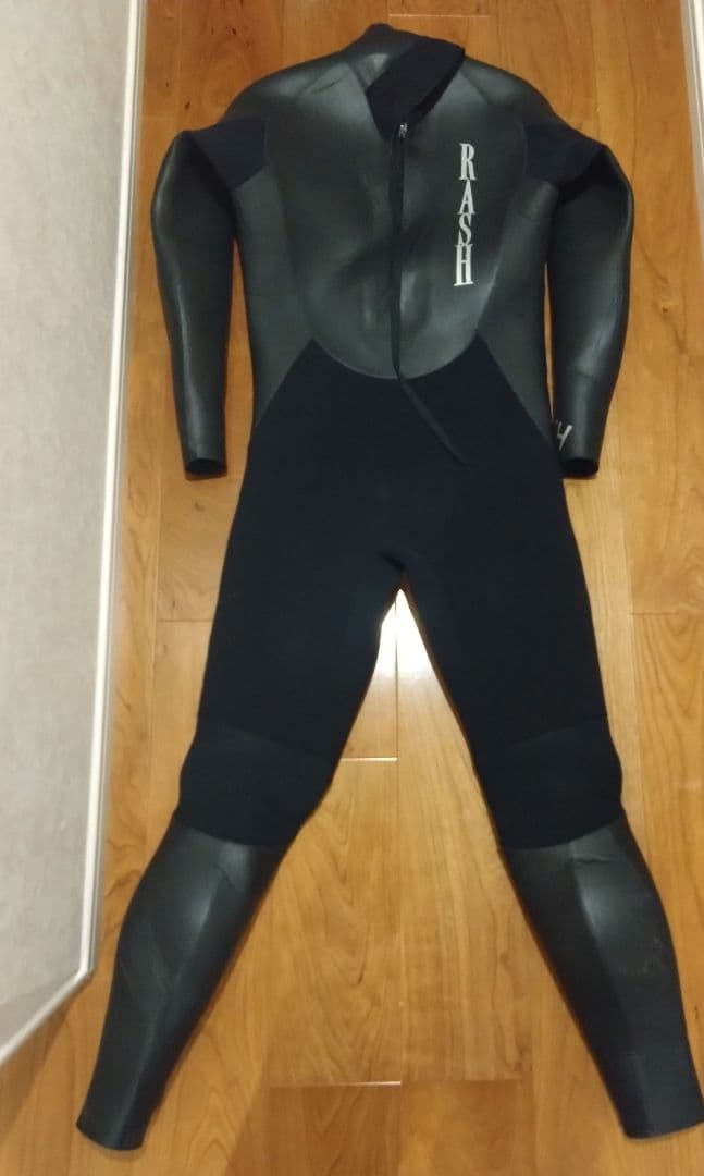 RASH ブラック セミドライ ウェットスーツL／XL