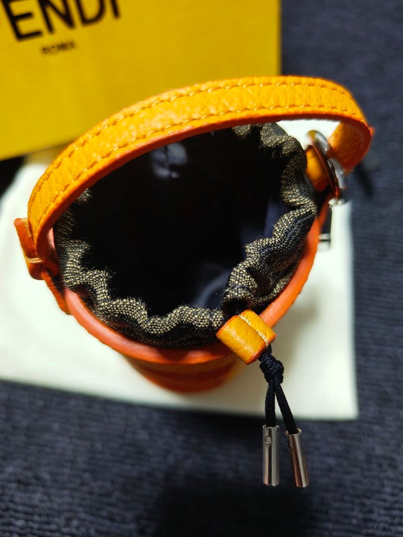 FENDI　フェンディ　キーホルダーポーチ