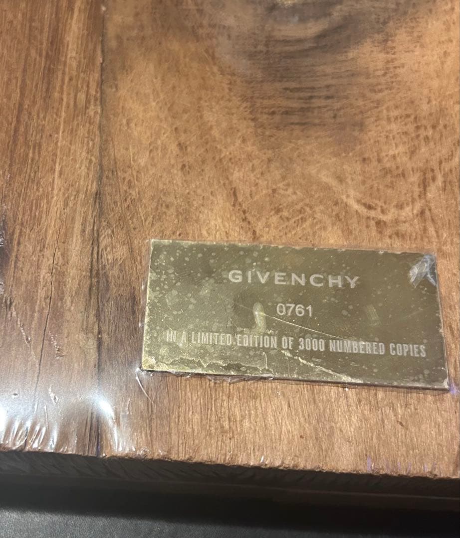 ヴィジョネア 60号 レリジョン ジバンシィ VISIONAIRE 60