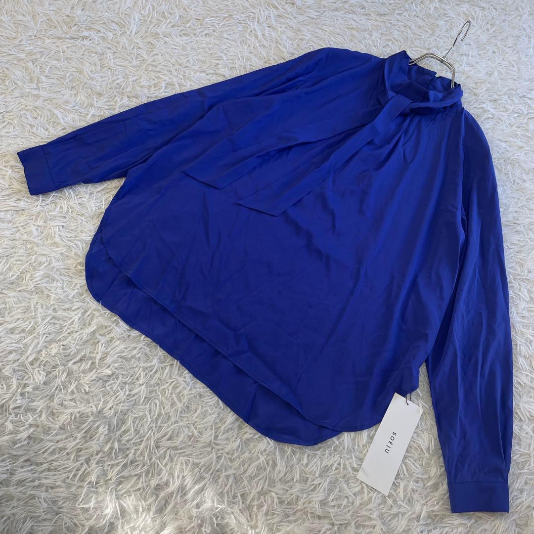 最終価格　新品　SOEJU シルクストレッチボウタイブラウス　ブルー
