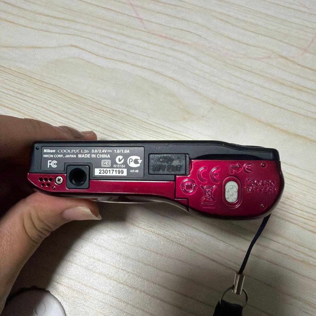 Nikon COOLPIX L26 赤