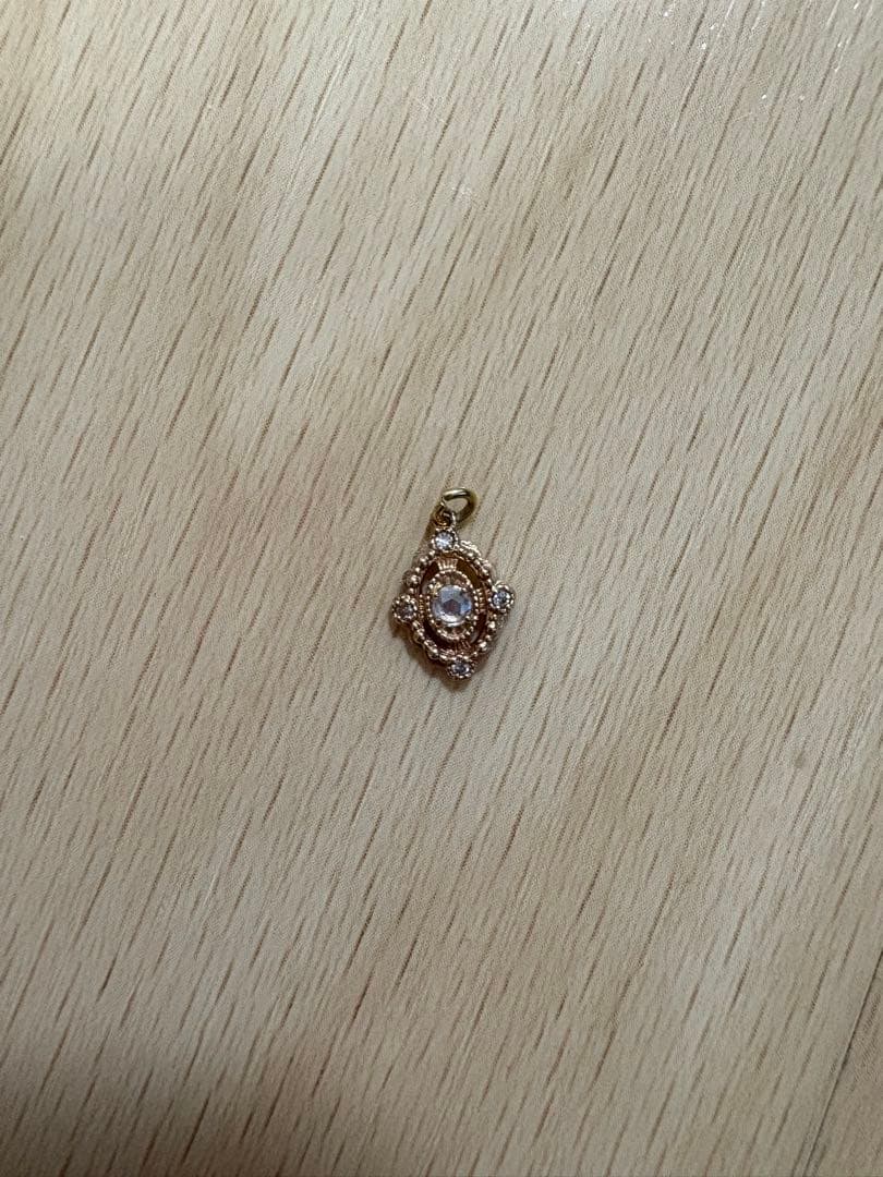 完売品　agete K10 チャーム