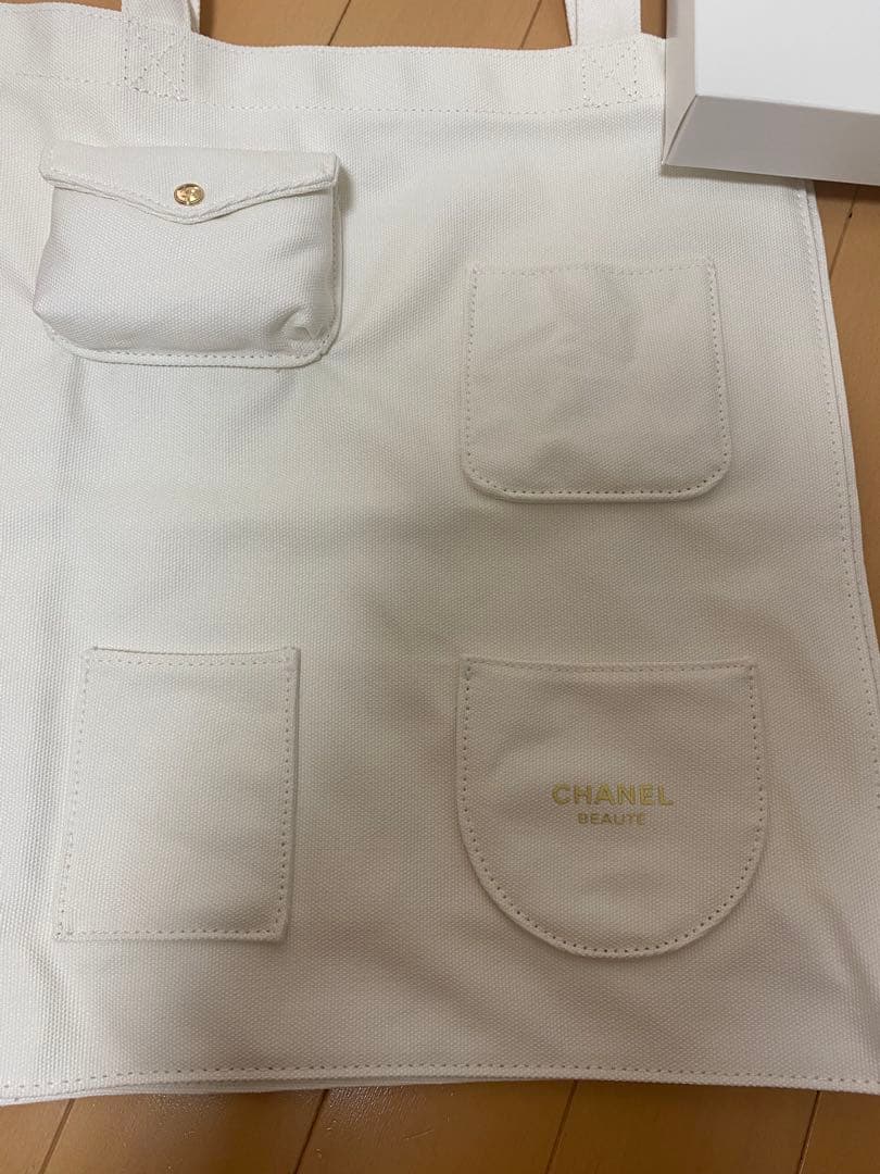 CHANELトートバッグ ノベルティー ホワイト おまけ付き！
