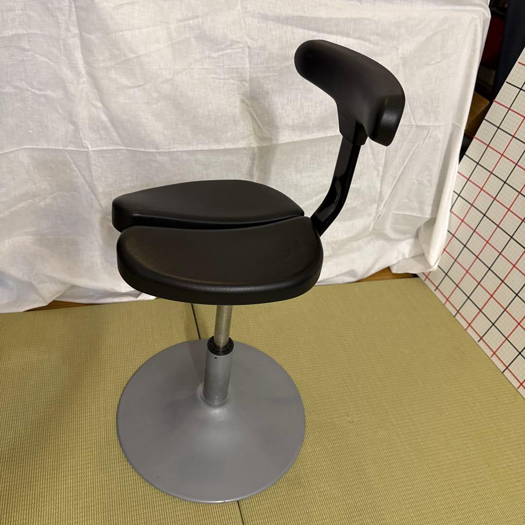 クローバー　アーユルチェアー　ルナ　ayur-chair 丸ベースタイプ