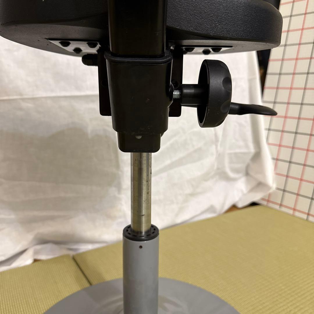 クローバー　アーユルチェアー　ルナ　ayur-chair 丸ベースタイプ