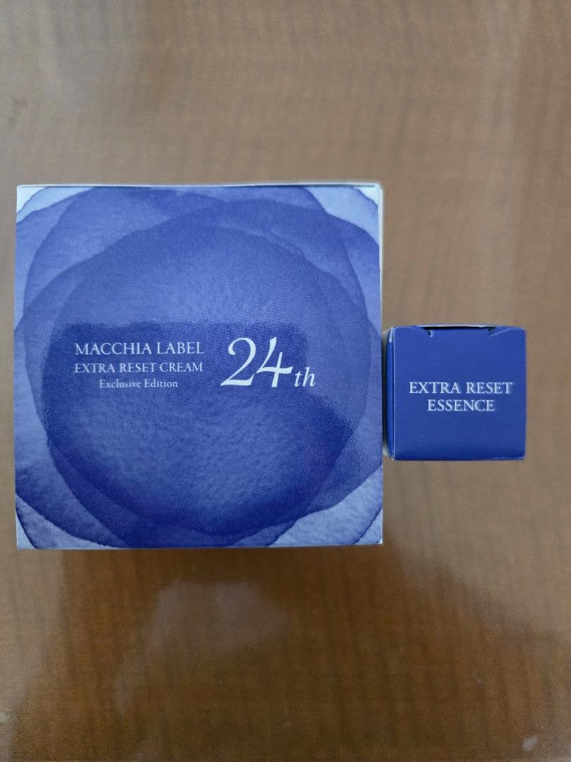 マキアレイベルエクストラリセットクリーム 24th（44 g）エッセンス付