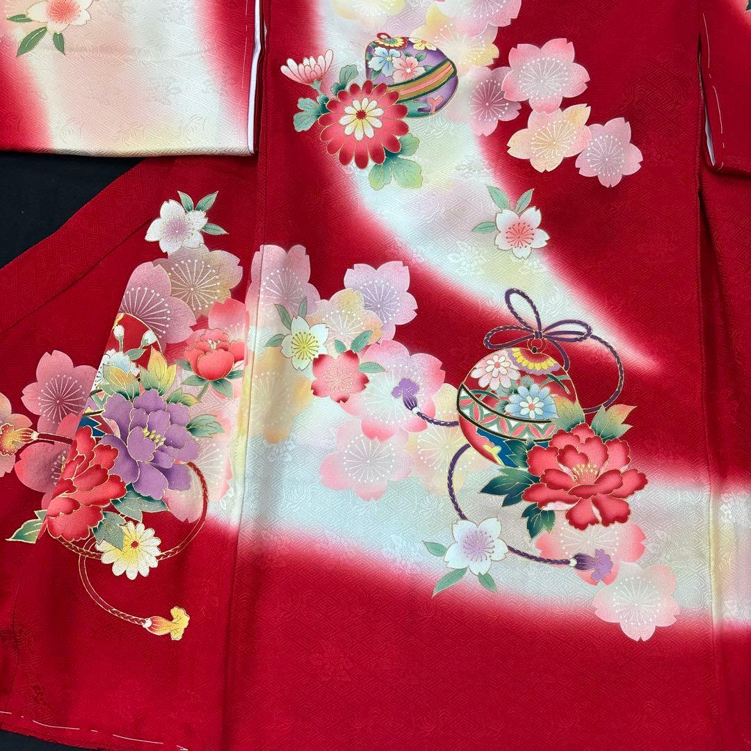 新品☆最高級正絹産着（祝着）特選京友禅美術特選染古典豪華四季花鈴文　仕付け糸付き