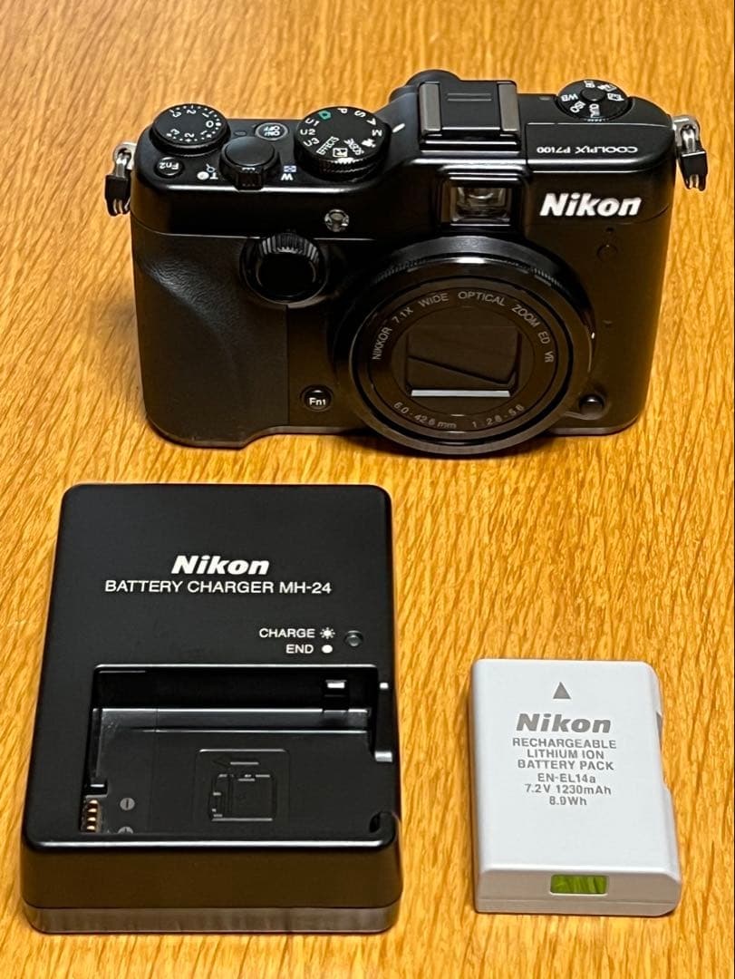 【Nikon COOLPIX P7100】コンパクトデジタルカメラ