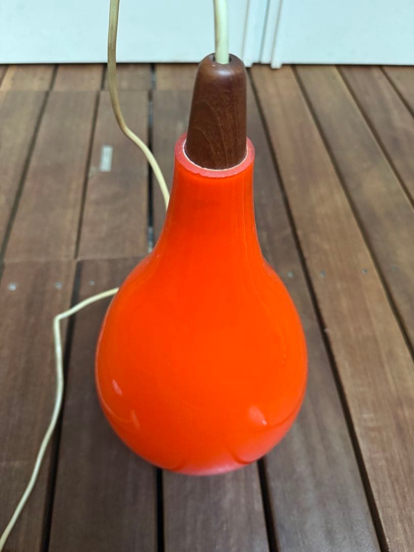 デンマーク製オレンジガラスランプ