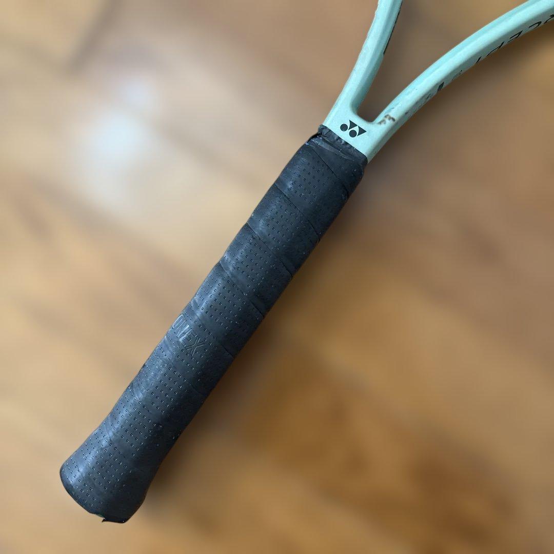お値下げしました！YONEX PERCEPT 104 テニスラケットG1