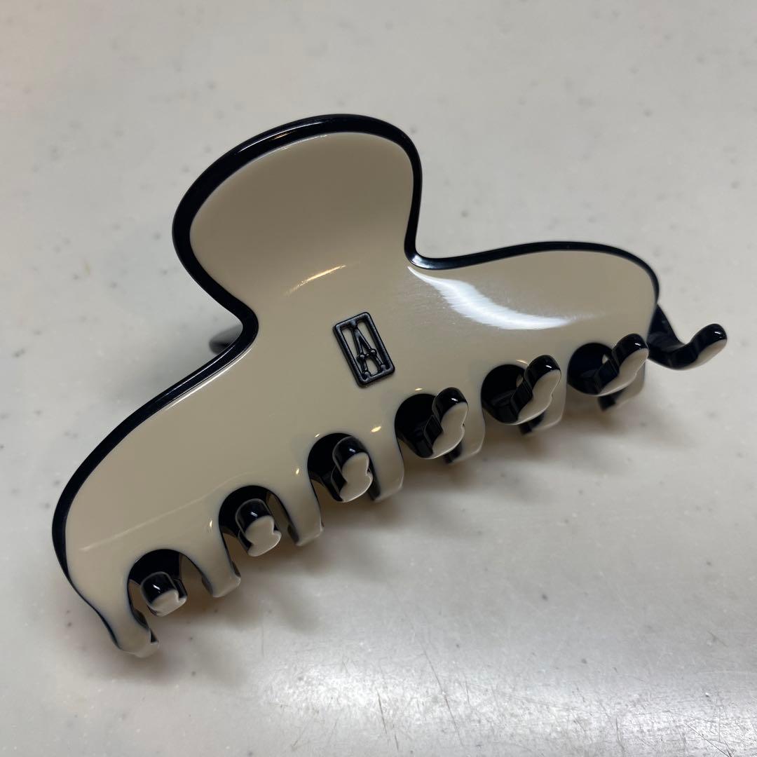 ALEXANDRE DE PARIS 50周年 ホワイトブラック ヘアクリップ