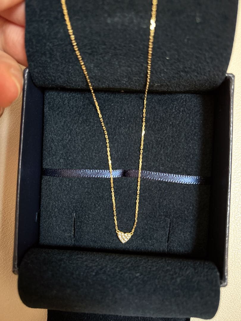 AHKAH アーカーハートパヴェネックレス