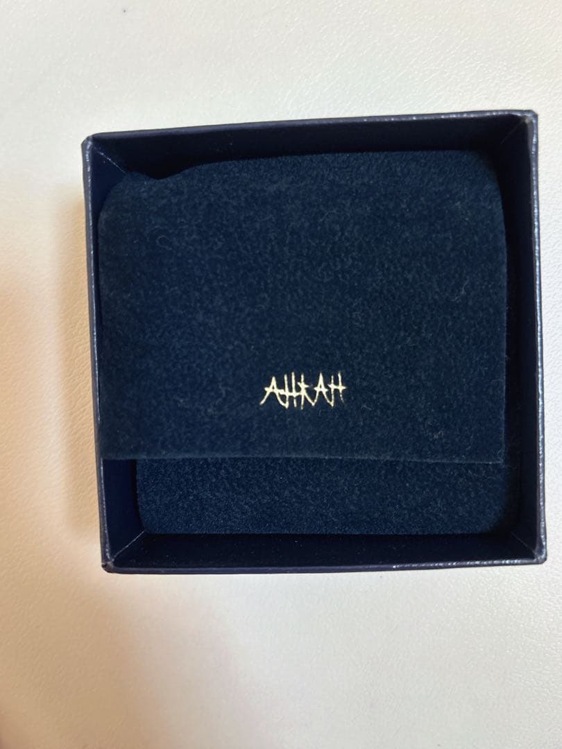 AHKAH アーカーハートパヴェネックレス