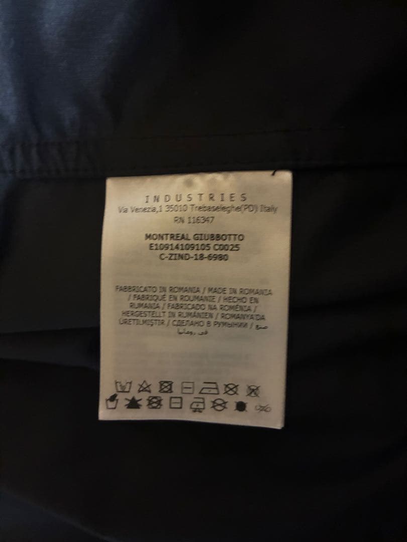 モンクレール　ナイロンブルゾン