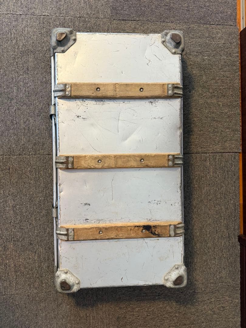 ス*ィ様 連休限定価格『激レア』zergesアルミコンテナ