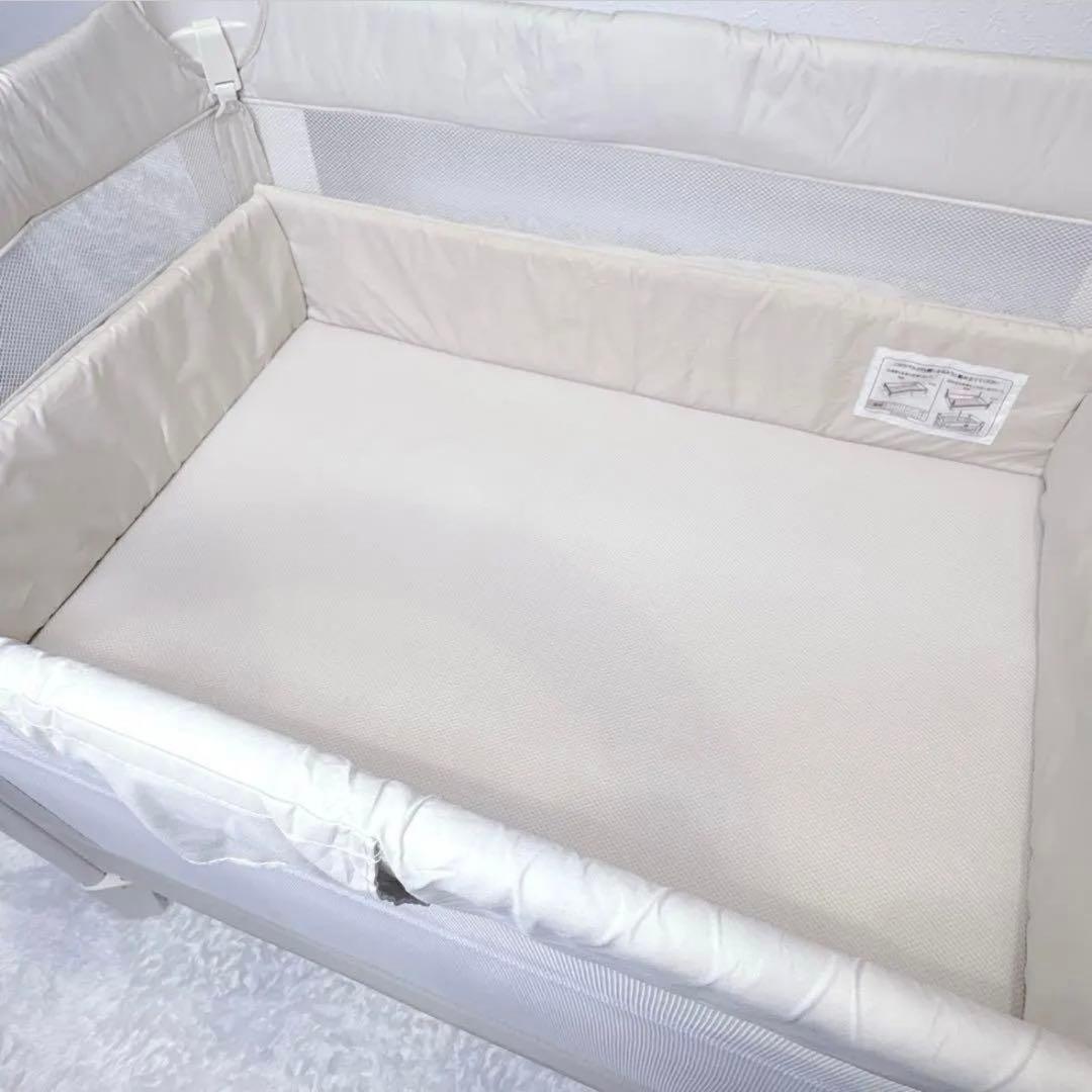 アップリカ ココネルエアー ベビー ベッド 折りたたみ ミルク ホワイト 白