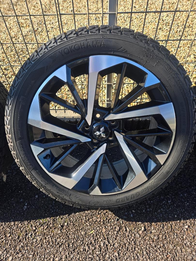 OUTLANDER純正ホイールとスタッドレス