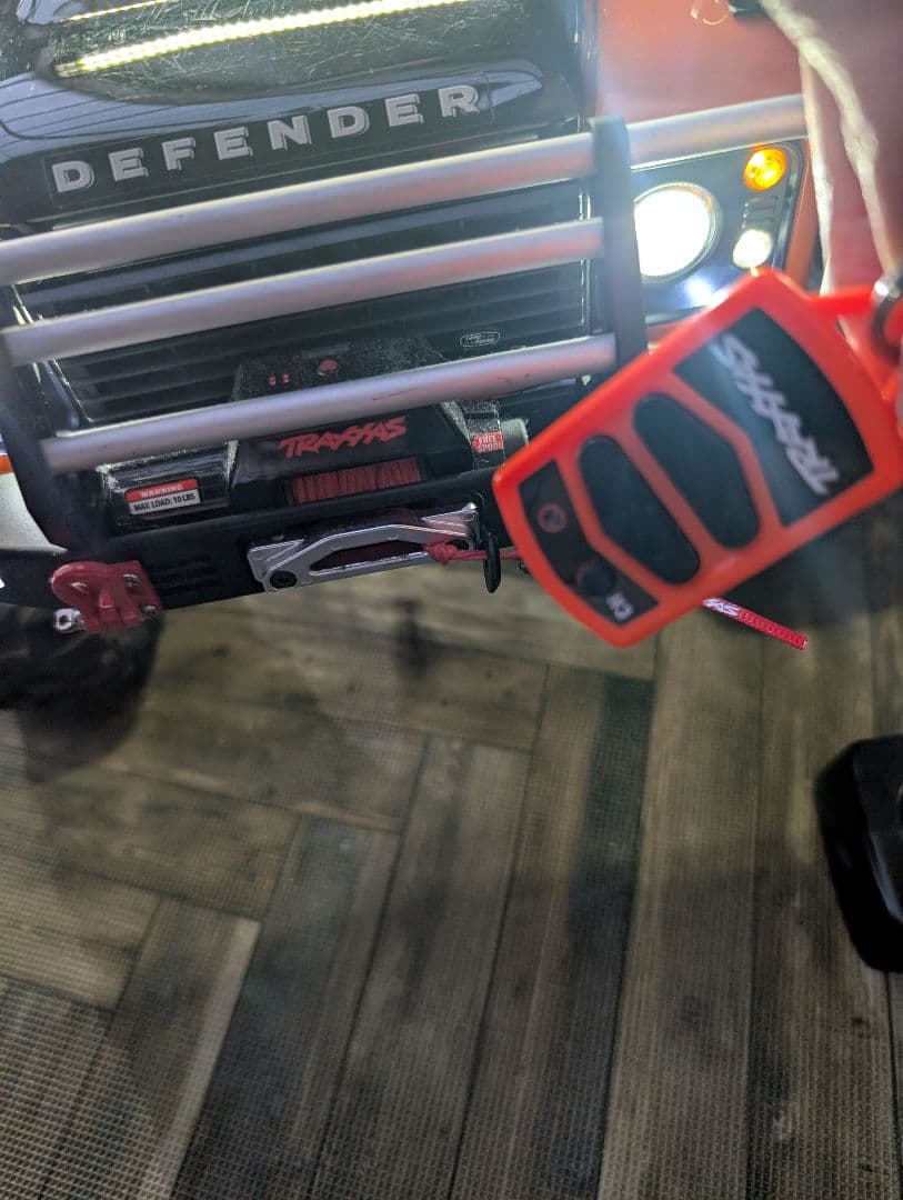 Traxxas　TRX-4 ディフェンダー　クローラーラジコン　トラクサス