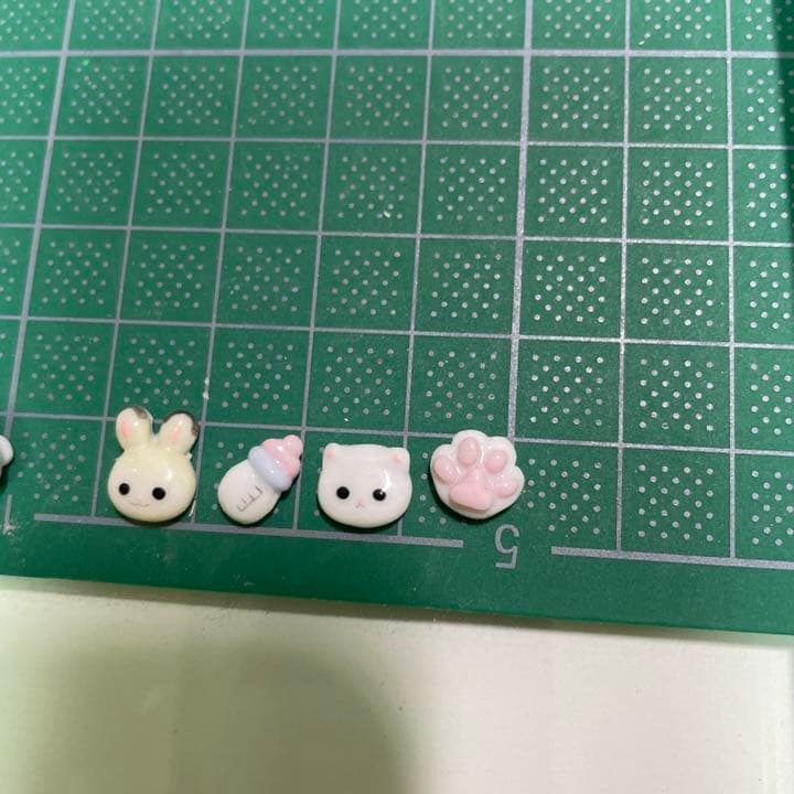 3dネイルパーツ オーダー うさぎ ねこ 肉球 哺乳瓶 赤ちゃん ネイルパーツ